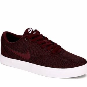 Nike Women’s -Solar Sneaker SB